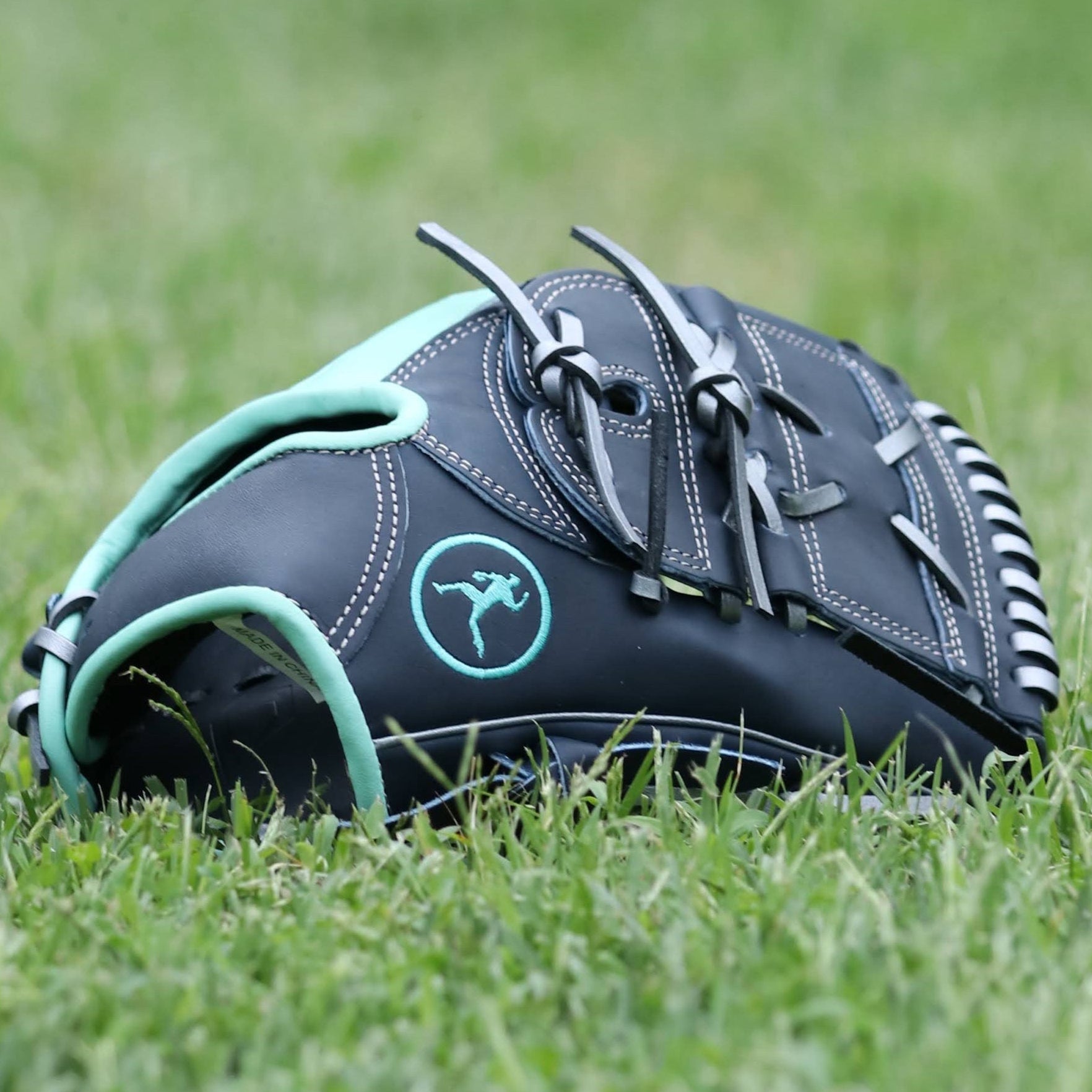 Will Schomberg Pro Model Seattle Custom Glove