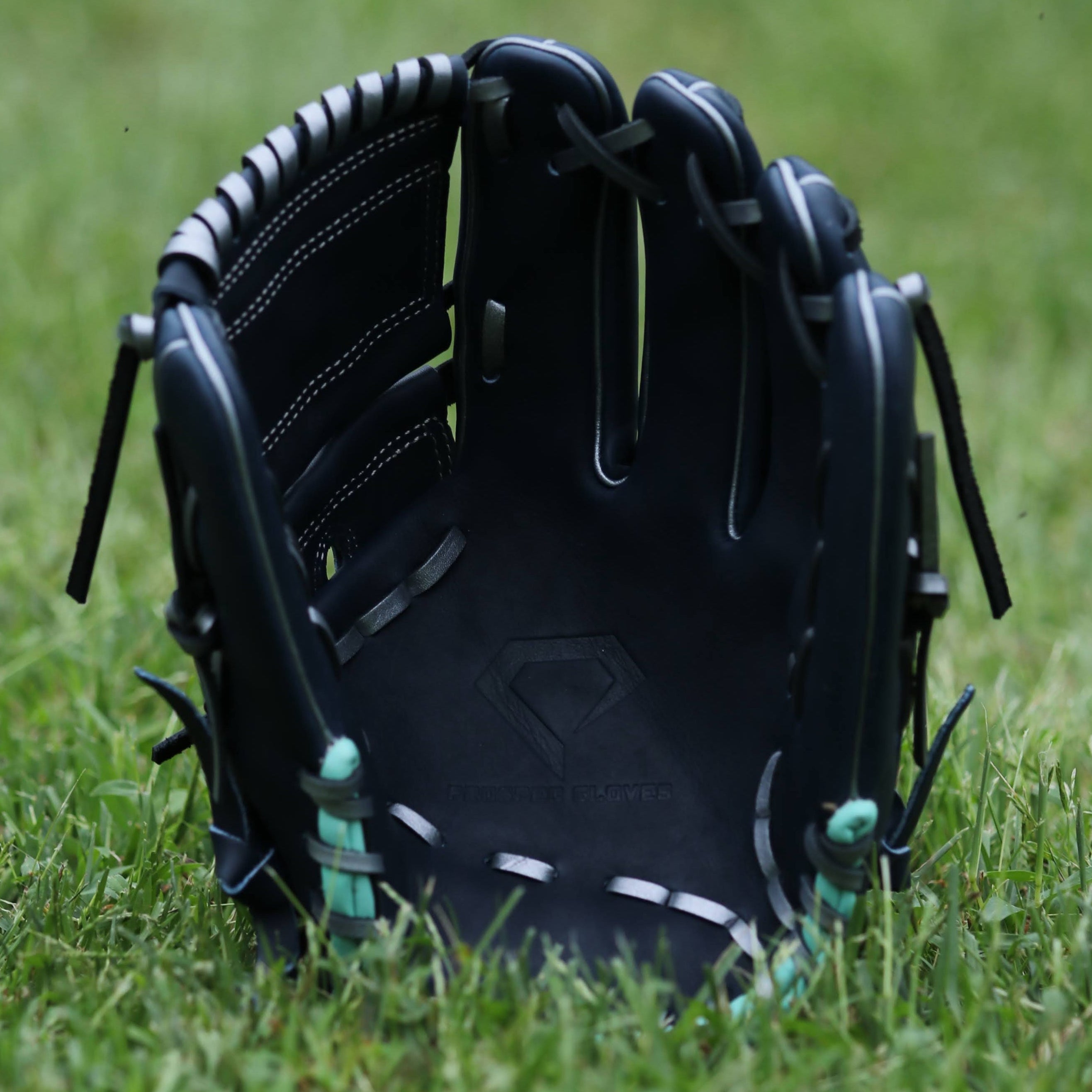 Will Schomberg Pro Model Seattle Custom Glove