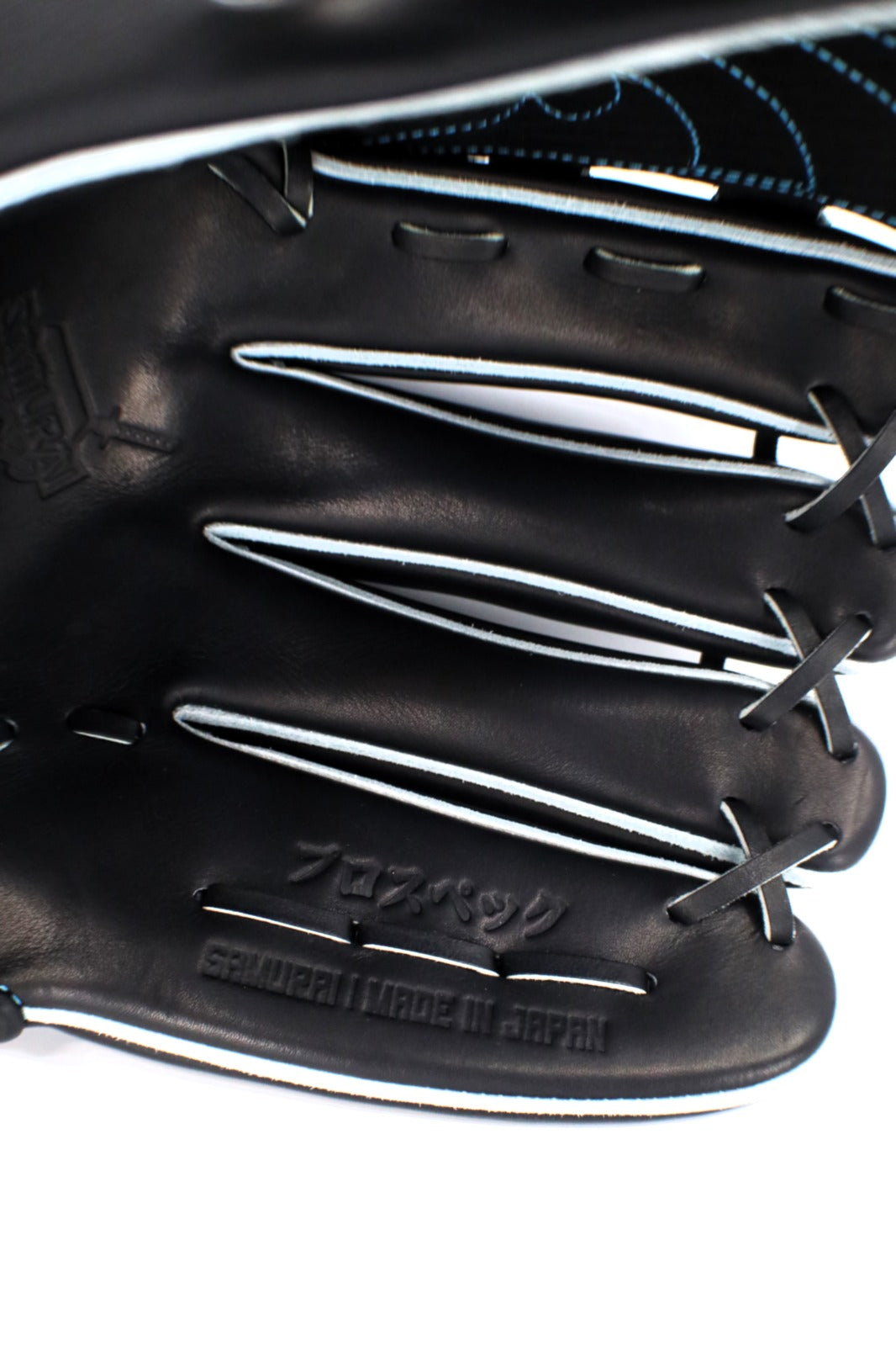 Samurai Finger Shift Pitcher Model