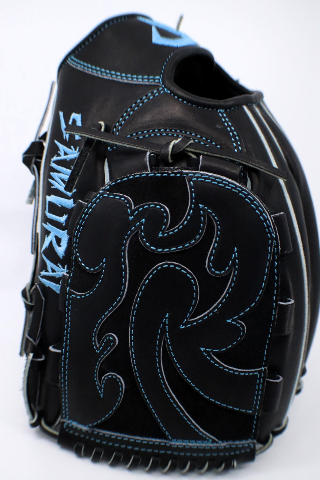 Samurai Finger Shift Pitcher Model